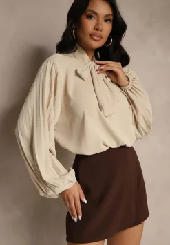 Beżowa Bluzka Ozdobiona Wiązaniem i Plisowanymi Rękawami Jenowena