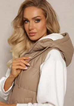 Beżowa Długa Kamizelka Pikowana z Nieodpinanym Kapturem Faelissa