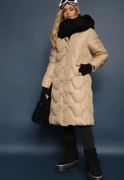 Beżowa Długa Kurtka z Pikowanymi Przeszyciami Kieszeniami i Kapturem z Odpinanym Futrem Lilunea