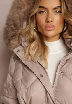 Beżowa Długa Pikowana Kurtka w Stylu Parki z Troczkiem w Pasie i Sztucznym Futerkiem Abelasa