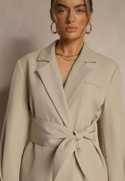 Beżowa Dwurzędowa Marynarka z Geometrycznym Wiązanym Paskiem Lanniva