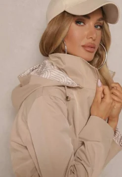 Beżowa Dwustronna Kurtka o Kroju Parki z Kapturem z Możliwością Odpięcia Desitiela