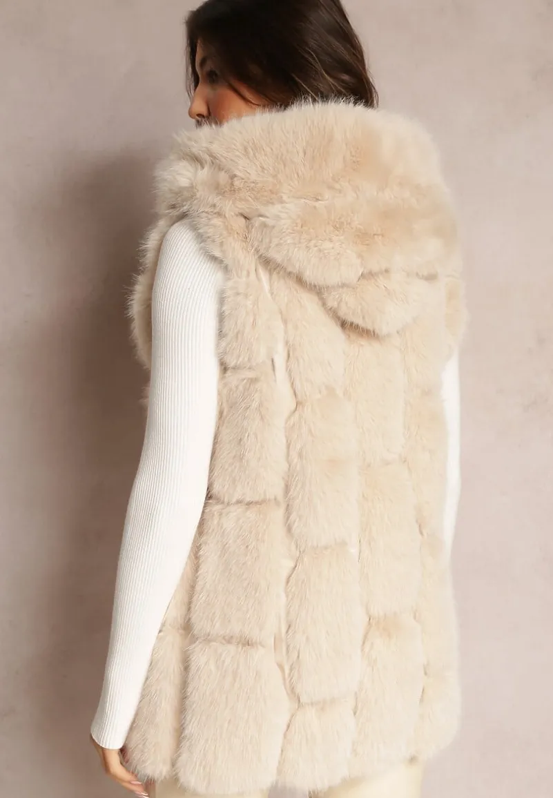 Beżowa Futrzana Kamizelka z Kapturem Konessa