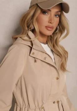 Beżowa Kurtka o Kroju Parki z Odpinanym Kapturem Zdobiona Zamkami Norloti
