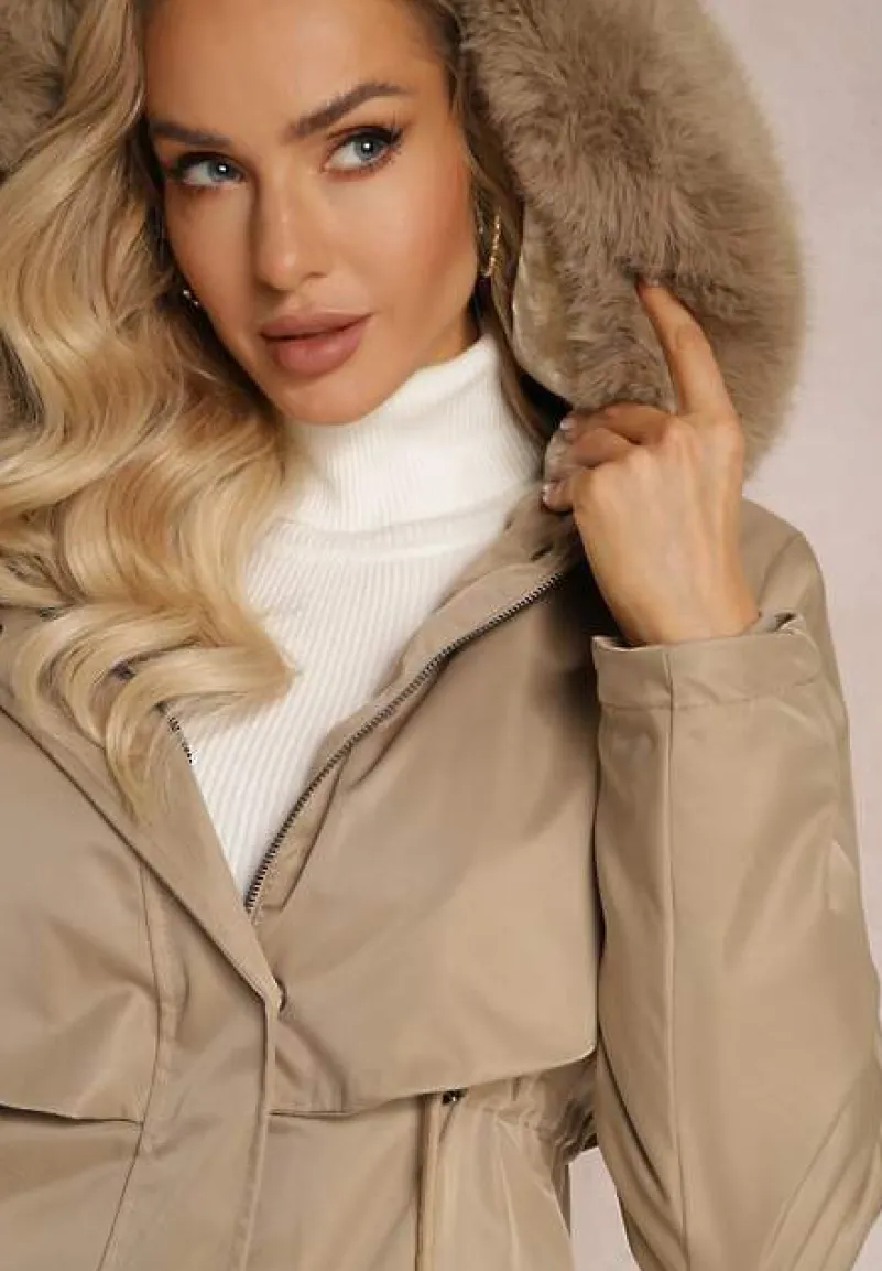 Beżowa Kurtka Płaszcz ze Ściągaczem i Kapturem z Ozdobnym Futerkiem Livieya