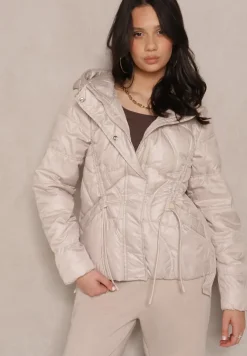 Beżowa Kurtka z Kapturem Sznurkami i Ozdobnymi Przeszyciami Karedia