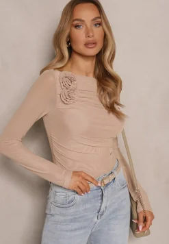 Beżowa Marszczona Bluzka z Siateczki Zdobiona Aplikacją w Kształcie Róży Olirisa