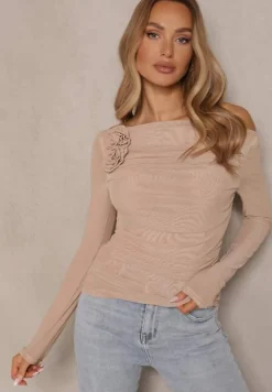 Beżowa Marszczona Bluzka z Siateczki Zdobiona Aplikacją w Kształcie Róży Olirisa