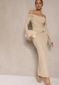 Beżowa Marszczona Sukienka o Dopasowanym Kroju z Trenem i Rozcięciem Aluilea