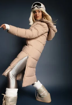 Beżowa Pikowana Długa Kurtka Płaszcz z Kapturem i Napami Tisima