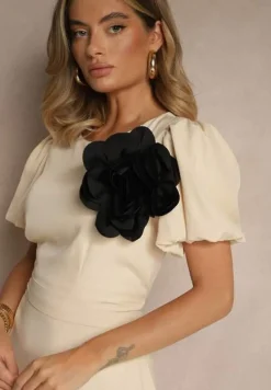 Beżowa Rozkloszowana Sukienka Vices Ozdobiona Odpinanym Kwiatem 3D Koleira