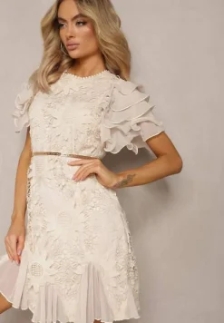 Beżowa Sukienka Dopasowana Mini z Koronką i Falbankami Offiamea