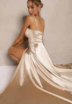 Beżowa Sukienka na Ramiączkach o Rozkloszowanym Kroju z Wiązaniem na Plecach Katirione