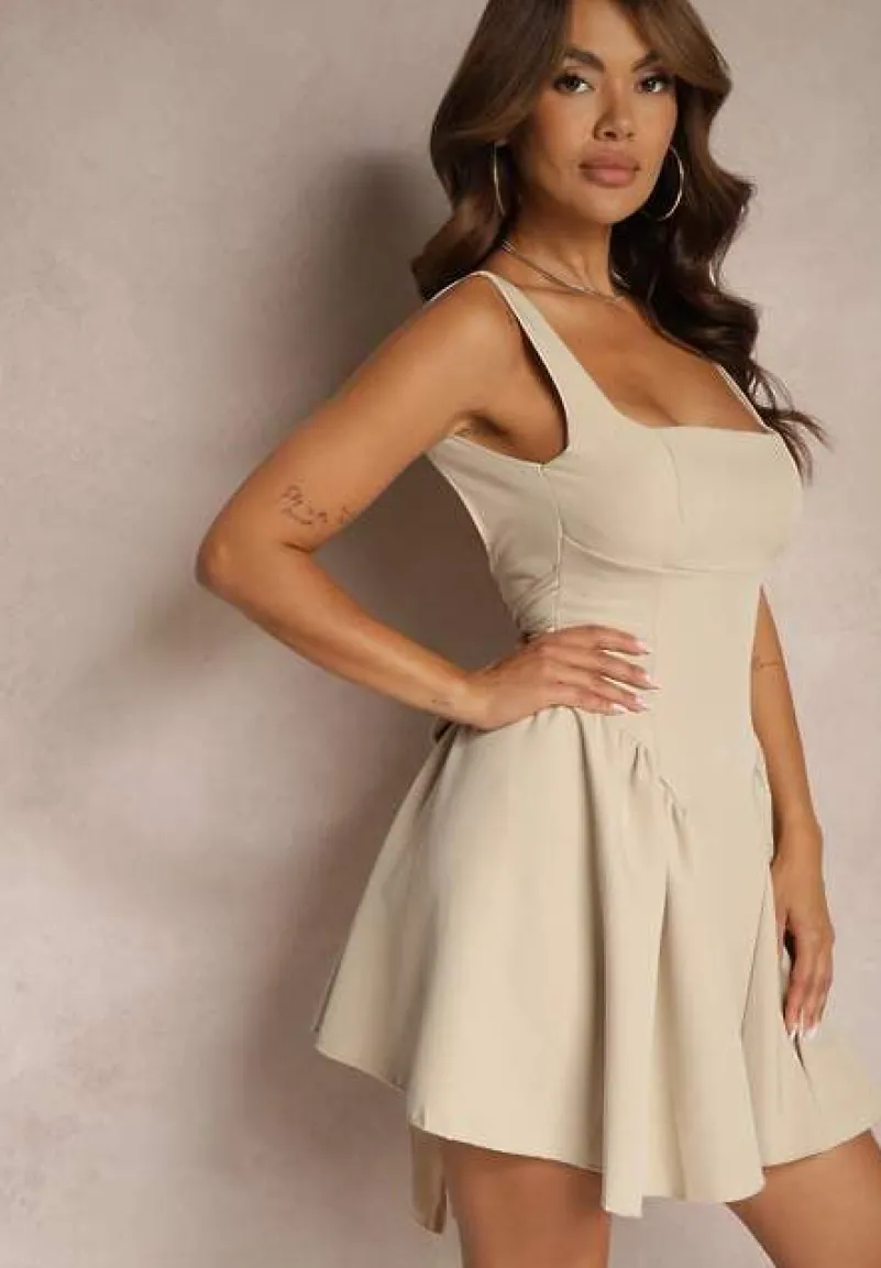 Beżowa Sukienka na Ramiączkach o Rozkloszowanym Kroju Tastorea