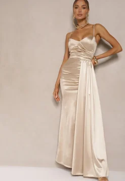 Beżowa Sukienka Satynowa z Marszczeniem i Ozdobnym Trenem Katiriva