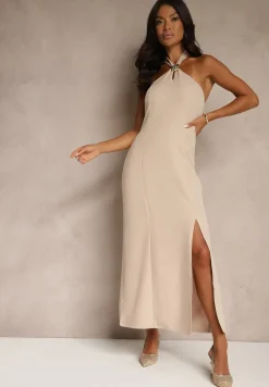 Beżowa Sukienka z Wiskozą z Dekoltem Halter i Ozdobną Broszką Naliannae