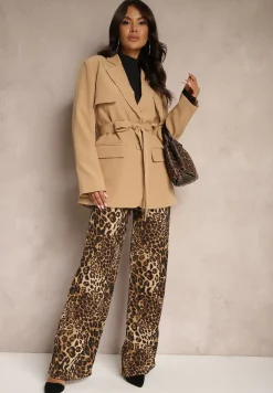 Beżowa Taliowana Marynarka o Jednorzędowym Kroju z Kieszeniami i Wiązanym Paskiem Serinara