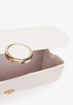 Beżowa Torebka Kopertówka z Magnetyczną Klapą i Odpinanym Łańcuszkiem Ahora