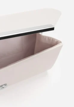 Beżowa Torebka Kopertówka z Klapą na Magnes z Imitacji Skóry Amiza