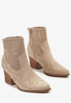 Beżowe Ażurowe Botki Kowbojki na Stożku Ozdobione Haftowanymi Wstawkami Sais
