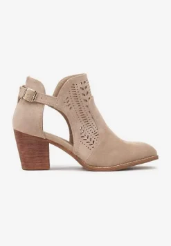 Beżowe Ażurowe Botki Vices na Słupku w Stylu Kowbojek Ozdobione Wycięciem Isfedi