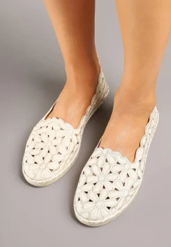 Beżowe Ażurowe Espadryle w Kwiatowy Wzór Zdobione Przeszyciem Zolkio