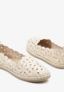 Beżowe Ażurowe Espadryle w Kwiatowy Wzór Zdobione Przeszyciem Zolkio