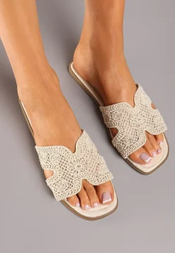 Beżowe Ażurowe Klapki na Płaskiej Podeszwie w Stylu Boho Gilaria