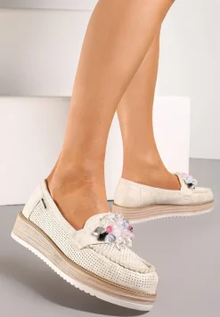 Beżowe Ażurowe Mokasyny z Kryształkami na Niskiej Platformie Kisarra