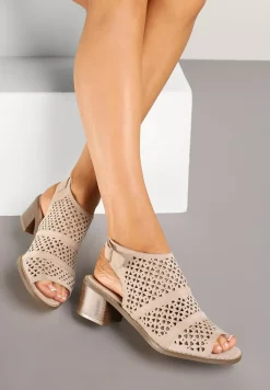 Beżowe Ażurowe Sandały Botki na Słupkowym Obcasie Zapinane na Klamerkę Delinore