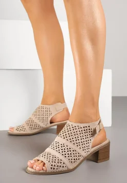 Beżowe Ażurowe Sandały Botki na Słupkowym Obcasie Zapinane na Klamerkę Delinore