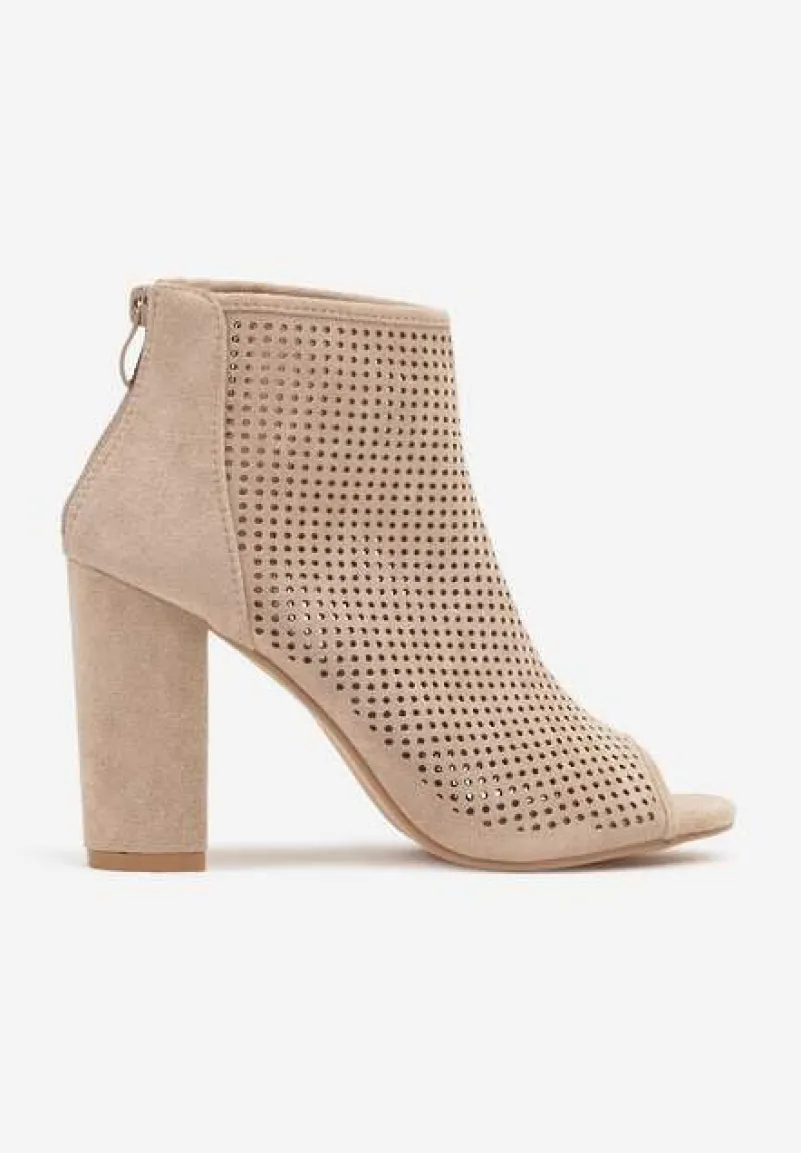 Beżowe Ażurowe Sandały Vices z Imitacji Zamszu na Słupku Finiri