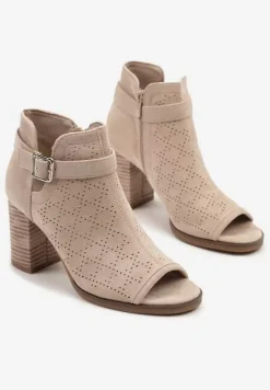 Beżowe Ażurowe Sandały w Stylu Botków na Słupku z Ozdobną Klamrą Turaria