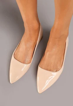 Beżowe Balerinki na Płaskiej Podeszwie w Klasycznym Stylu Elithra