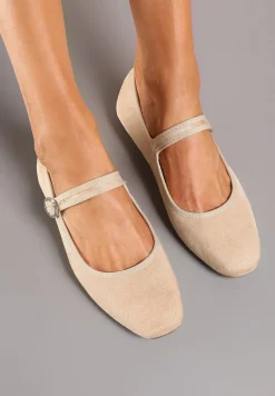 Beżowe Balerinki na Płaskiej Podeszwie z Ozdobnym Paskiem Rishara