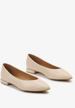 Beżowe Balerinki na Płaskim Słupku ze Szpiczastym Noskiem Kaitli