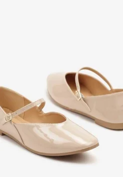 Beżowe Balerinki Vices z Paseczkiem ze Sprzączką i Ozdobnym Przeszyciem Desorila