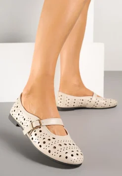 Beżowe Balerinki z Ażurowymi Wycięciami z Paskiem na Sprzączkę Frollia