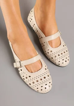 Beżowe Balerinki z Ażurowymi Wycięciami z Paskiem na Sprzączkę Frollia