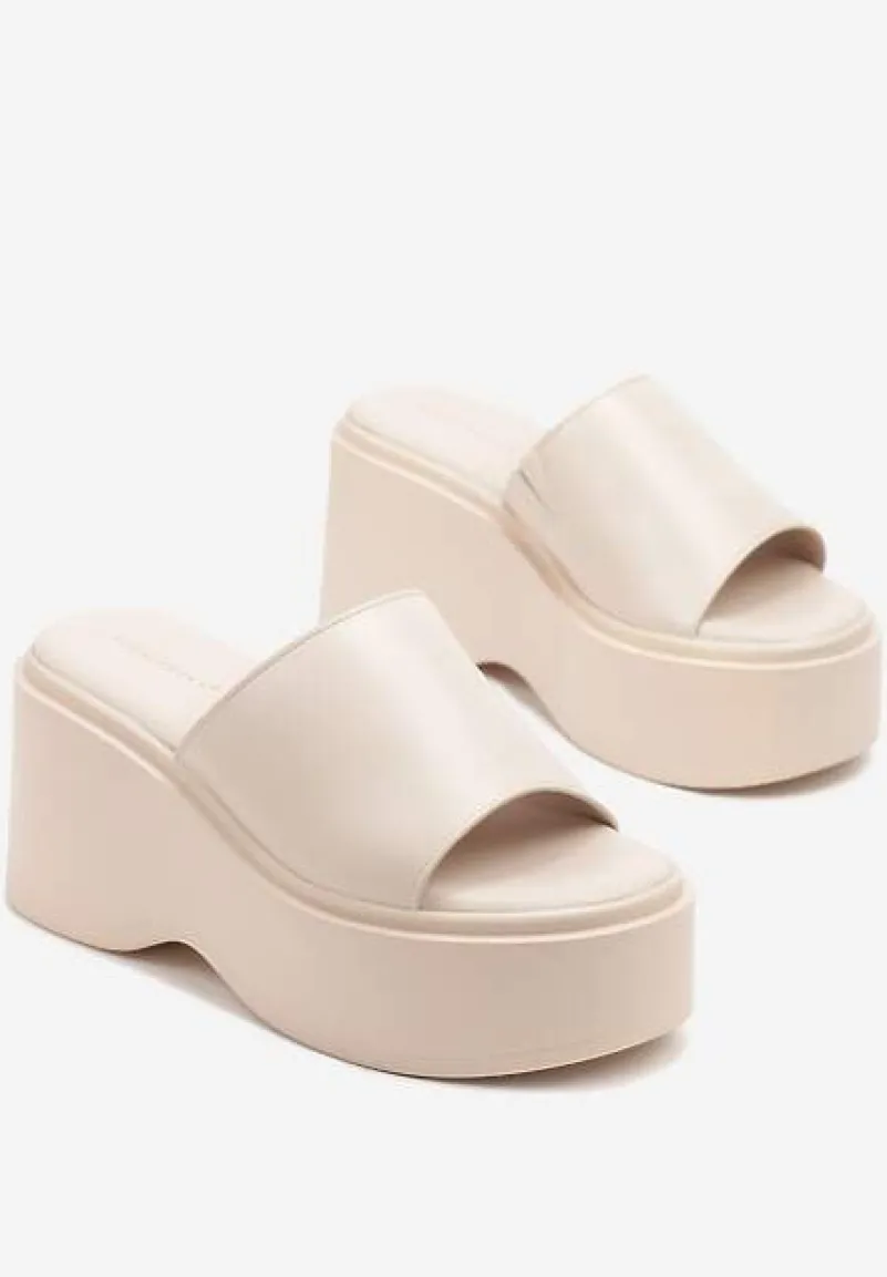 Beżowe Basicowe Klapki na Platformie Faliriela