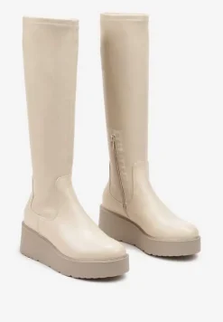 Beżowe Basicowe Kozaki na Grubej Podeszwie z Okrągłym Noskiem Tirisza