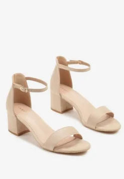 Beżowe Basicowe Sandały na Słupku Vices z Paskiem Wokół Kostki Varhira