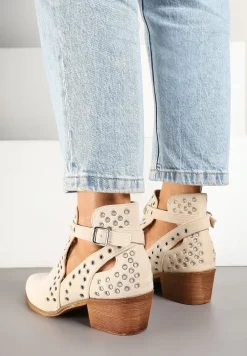 Beżowe Botki Kowbojki na Słupku Ozdobione Nitami i Wycięciem Eleawena