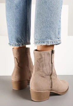 Beżowe Botki Kowbojki z Delikatnym Haftem na Słupku Malwida