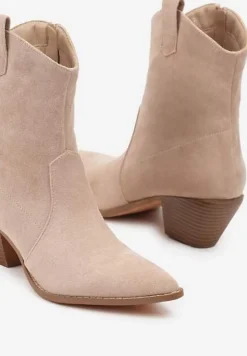 Beżowe Botki na Stożku w Stylu Kowbojek Saivana