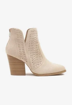 Beżowe Botki na Słupku Ozdobione Wycięciem z Boku Dolirista