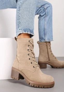 Beżowe Botki na Słupku w Stylu Workerów Wykończone Wiązaniem Timovia