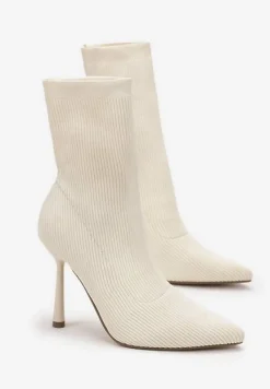 Beżowe Botki na Szpilce ze Skarpetkową Cholewką Olola