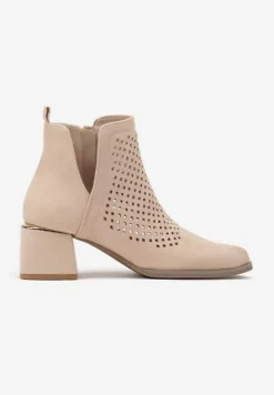 Beżowe Botki Vices z Ekozamszu z Ozdobnymi Wycięciami na Słupku z Metalicznym Detalem Naetha