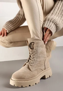 Beżowe Botki z Imitacji Zamszu na Płaskiej Podeszwie z Przeszyciami i Logo Sylvara